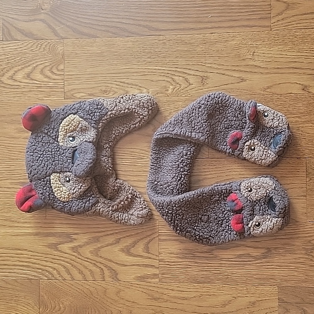 BABY GAP HAT AND SCARF SZ XS